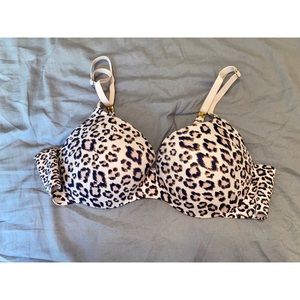 Victoria’s Secret Incredible Demi Bra
